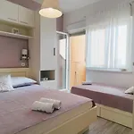 Apartment Sea & Sun Tučepi
