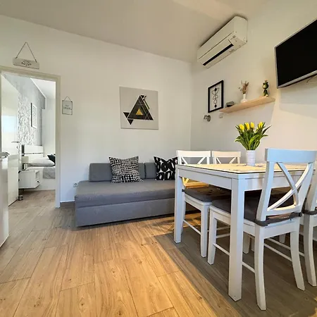 Sea & Sun Apartment